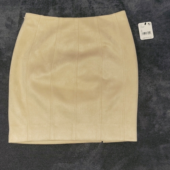 ✌🏼Free People NWT✌🏼 Avas High Rise Cinched Slit Mini Skirt Sizes 0, 6, and 8 - Picture 4 of 11